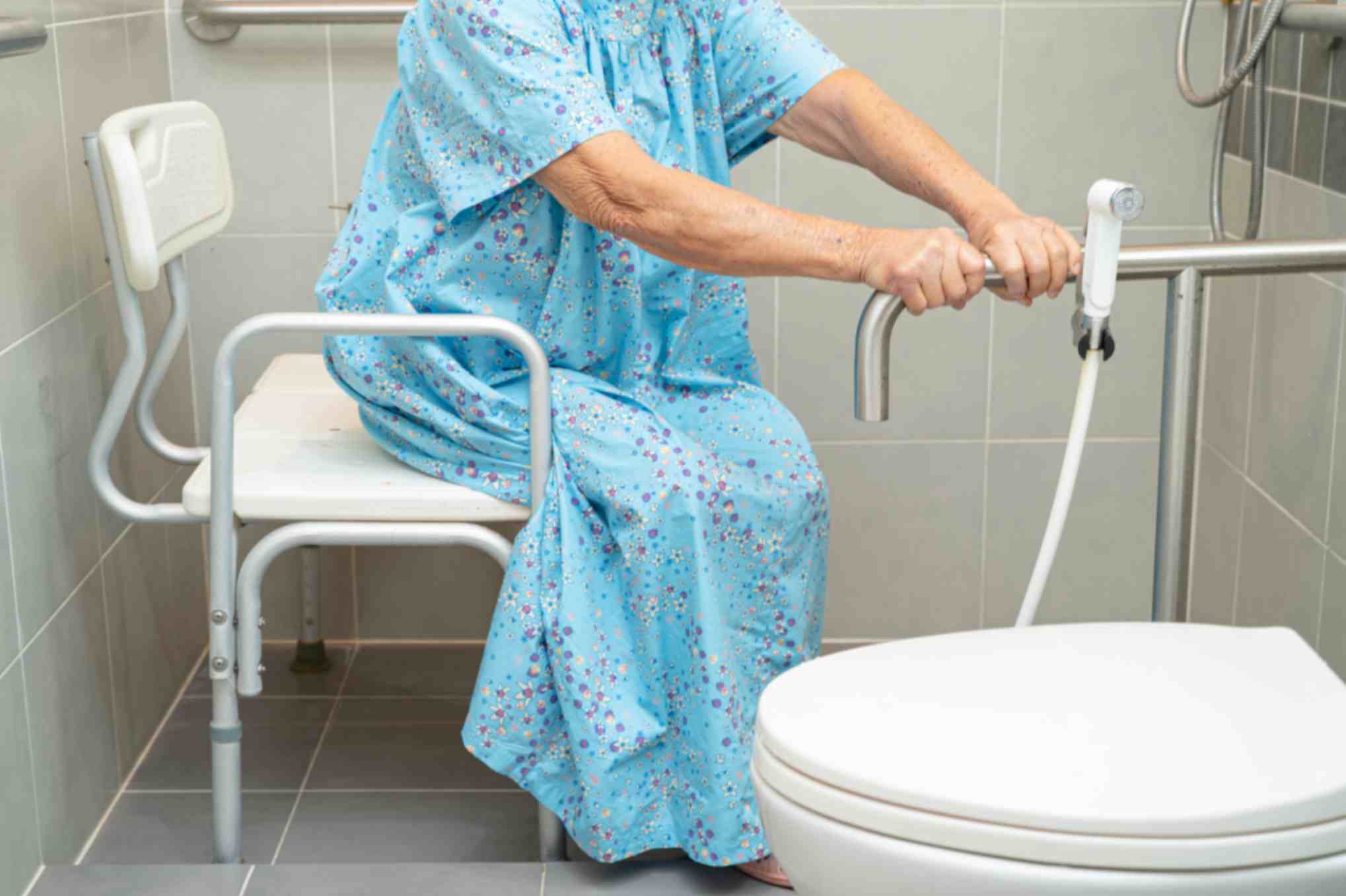 wc hilfe für senioren