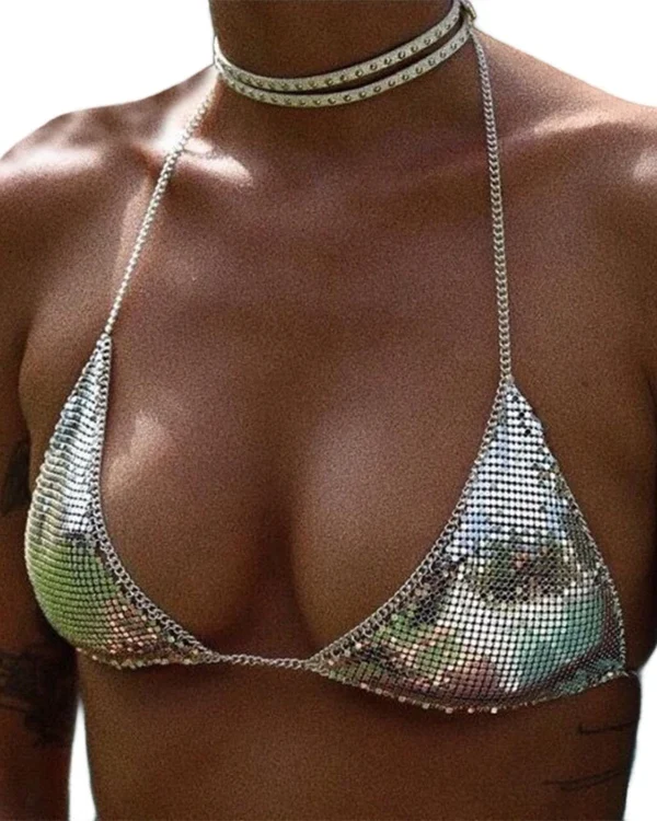 Rave Outfits Damen für starke Auftritte bei Raves, Festivals und Clubnächten