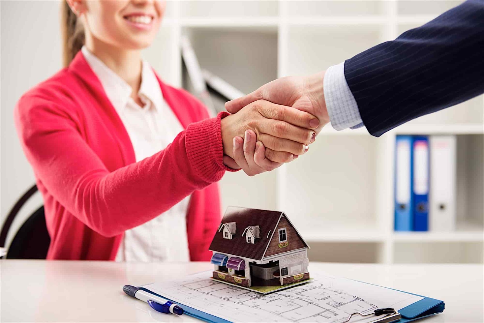 Professionelle Immobilienmakler Frankfurt Dornbusch für Ihre Traumimmobilie